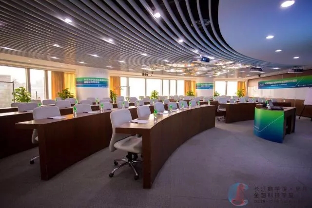 今天！诸侯快讯入口官网京东金融科技学堂首期班正式入学报到啦！